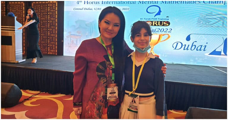 O tânără româncă este campioană mondială la Olimpiada Aritmetică Mentală de la Dubai