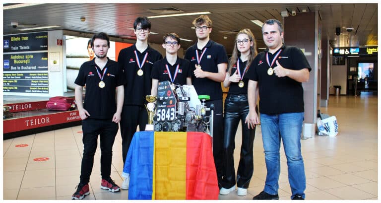 Echipa AutoVortex s-a întors acasă cu medalia de aur de la Campionatul Internațional de Robotică din Libia
