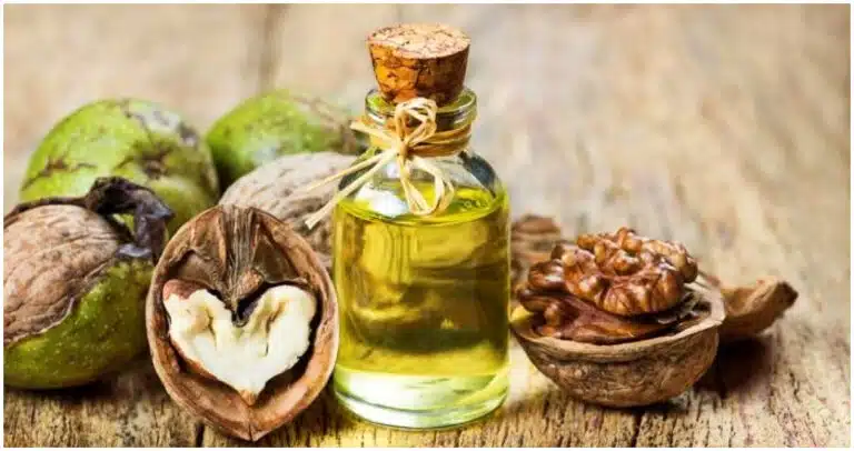 4 rețete cu nuci verzi. Sunt bune pentru ficat, stomac și pancreas